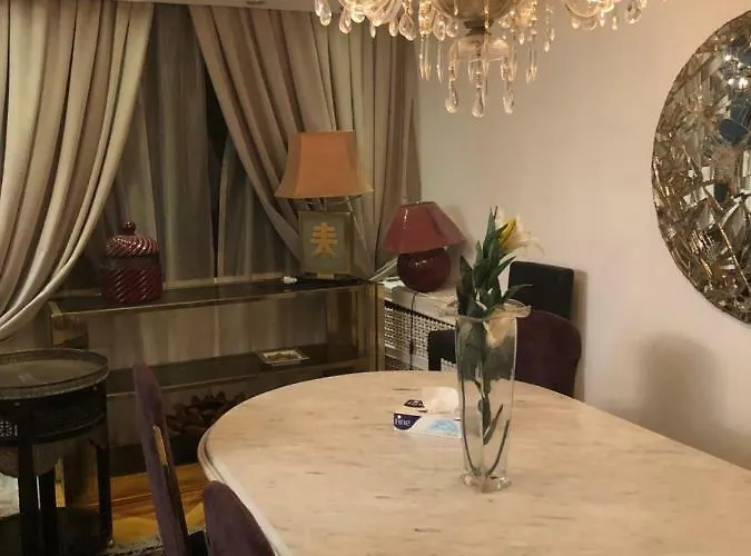 Spacious Flat In Cairo